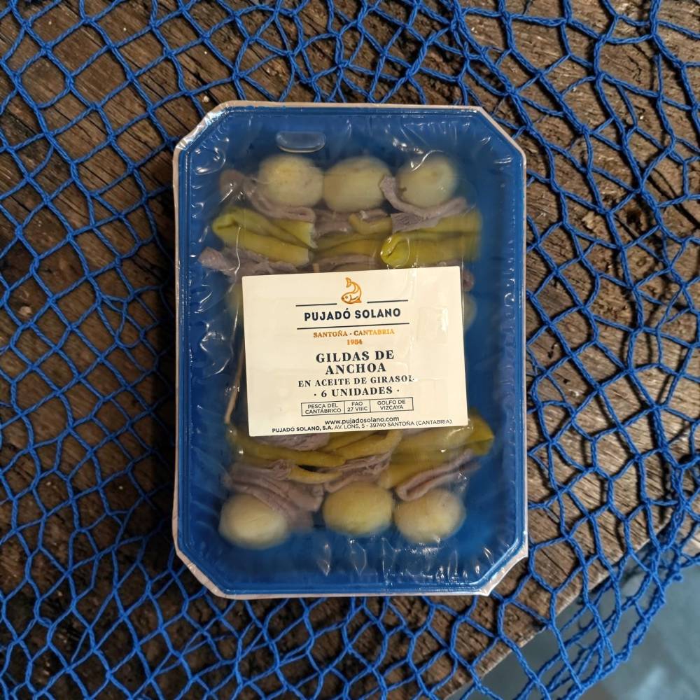Gildas de anchoa del Cantábrico de Pujadó Solano - pincho vasco con anchoa, guindilla y aceituna