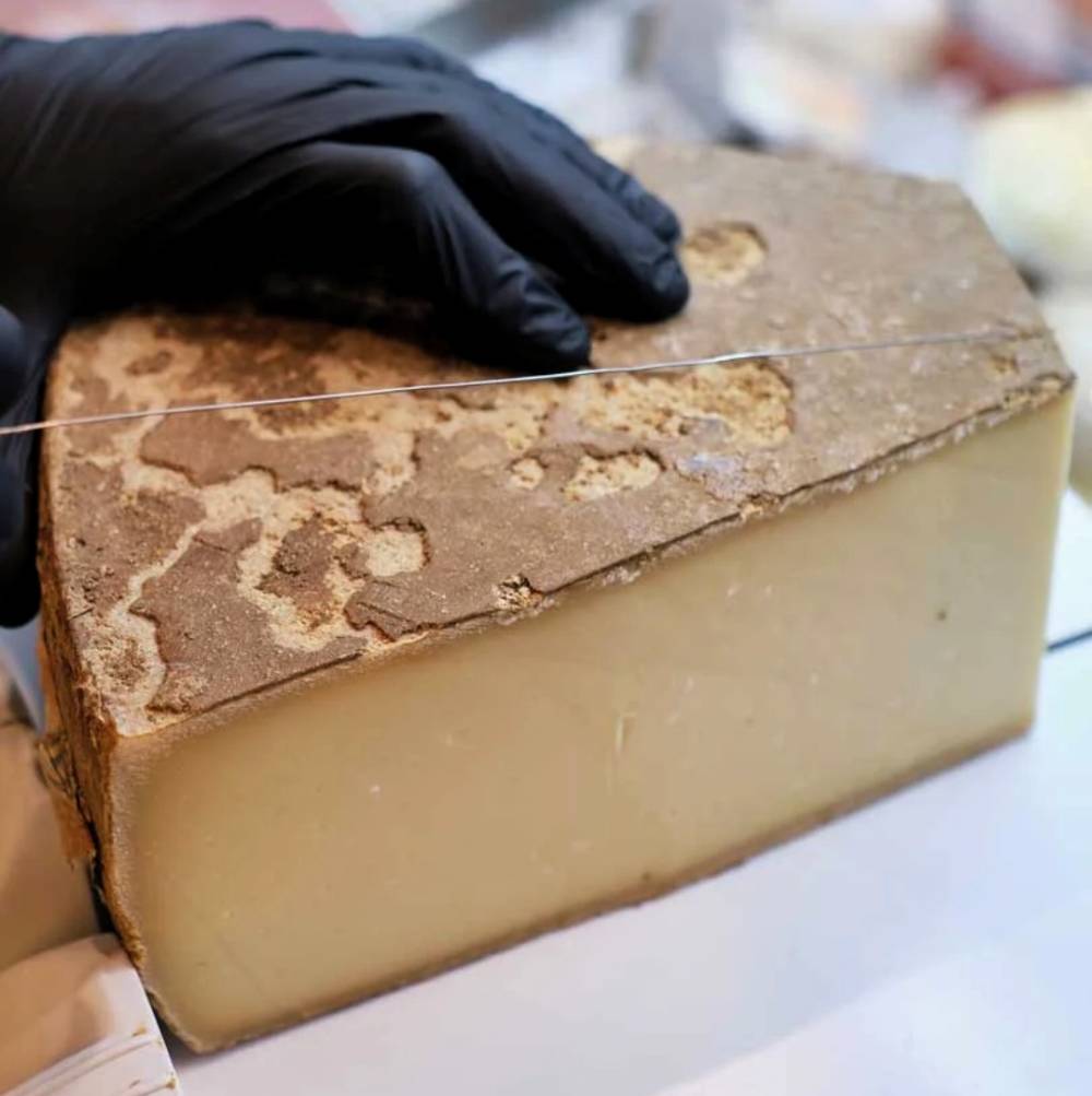 Comprar queso Comté 18 meses - queso francés afinado por Fromagerie Seignemartin, Jura