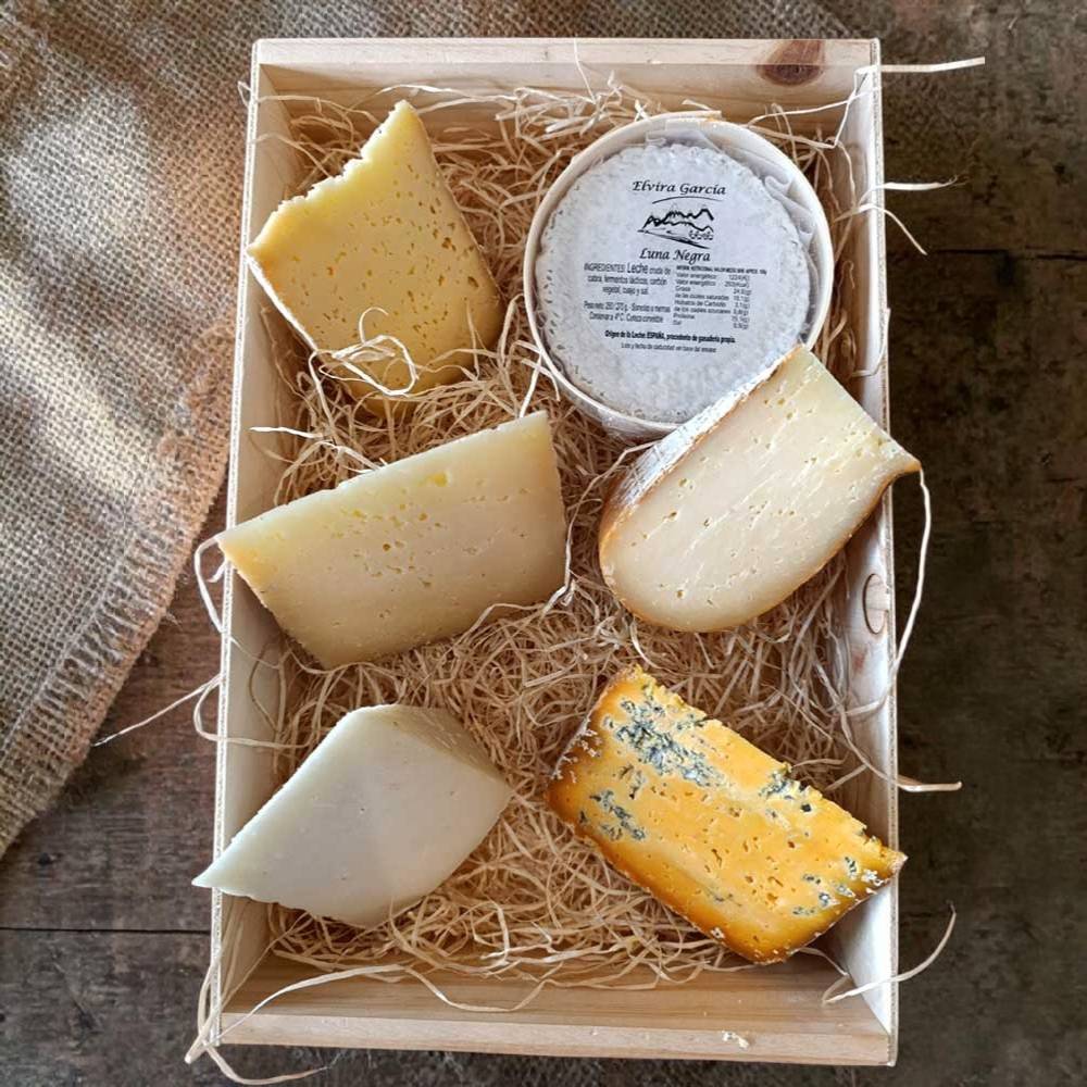 Caja Queso luego existo - cesta de quesos nacionales de autor para amantes del queso