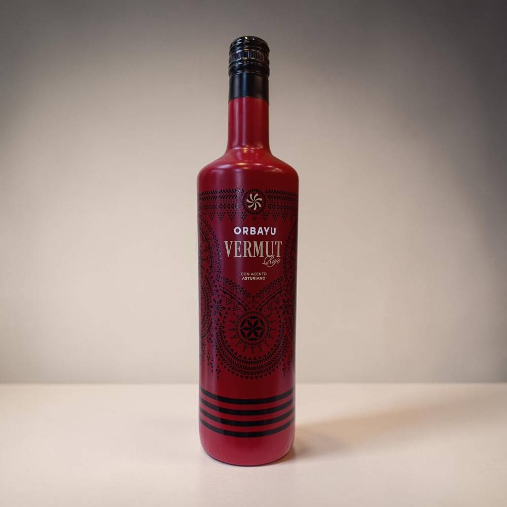 Vermú Rojo Orbayu 1 litro - vermut artesano asturiano de Avilés con ginebra Orbayu Gin